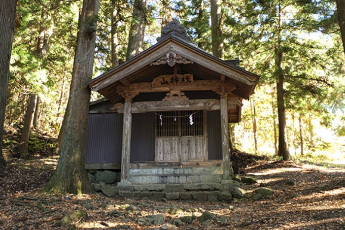 山神社